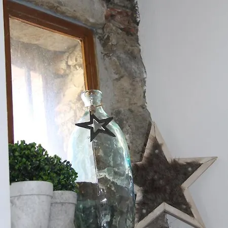 La Cite Secrete Holiday home *