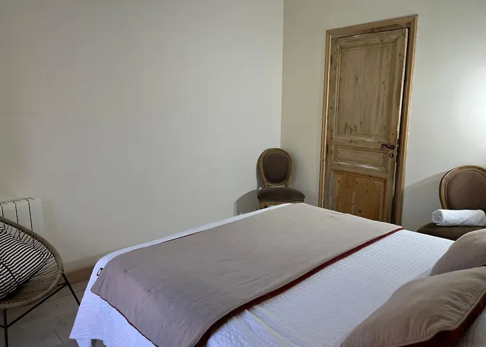 Holiday home La Cite Secrete