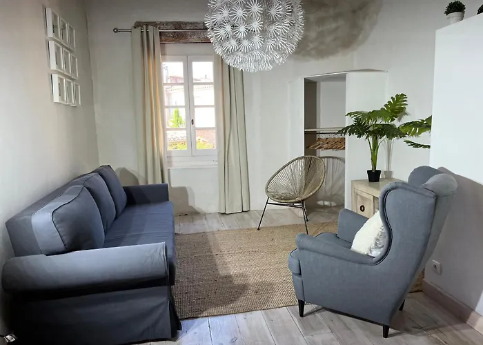 Holiday home La Cite Secrete